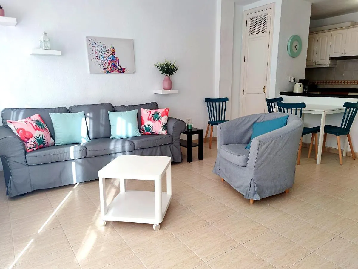 The Heights - Los Cristianos - Heated Pool - Wifi Free 0*, Los Cristianos (Tenerife) Spain