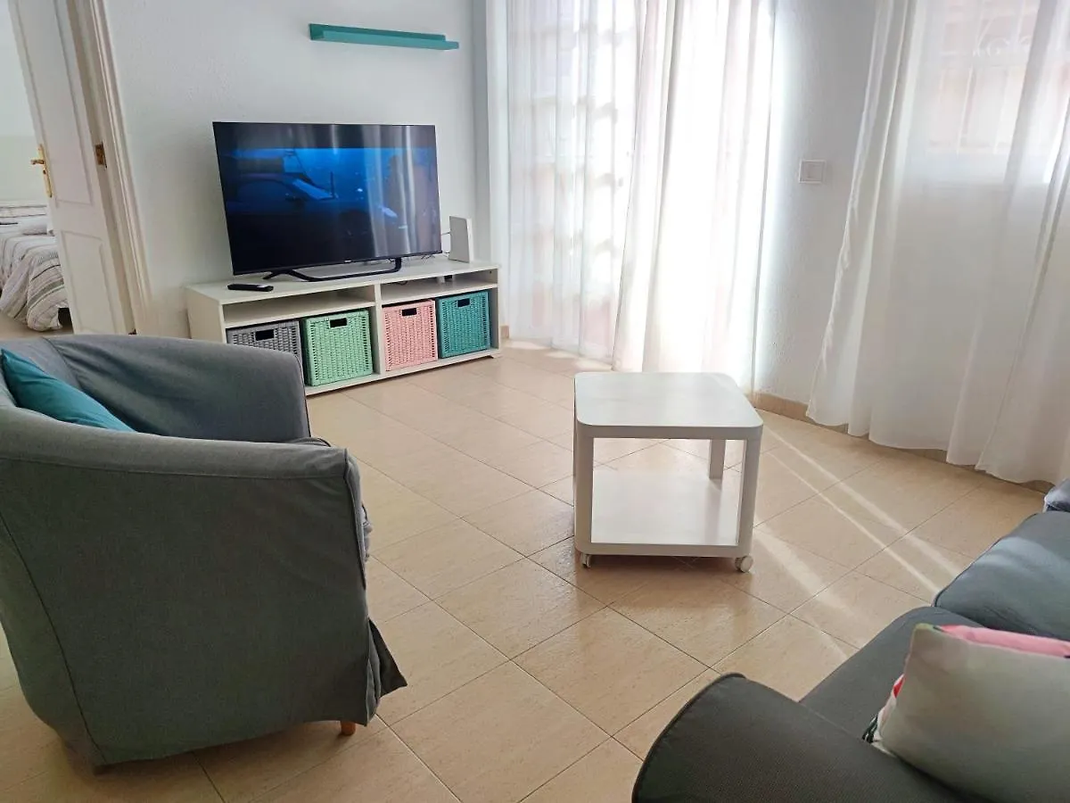 The Heights - Los Cristianos - Heated Pool - Wifi Free