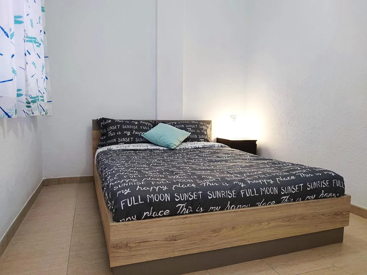 The Heights - Los Cristianos - Heated Pool - Wifi Free Apartment